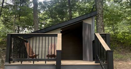 Tiny Cabin Lovely for Outdoor Adventures in Pennsylvania