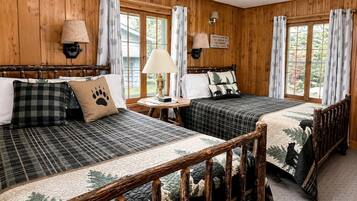 1 bedroom, desk, WiFi, bed sheets