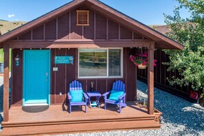 Exterior - Wonderful Tiny Cabin with Incredible Amenities and Stunning Views in Emigrant, Montana (Emigrant)