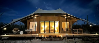 Exclusive Luxury Glamping Retreat with Stargazing & Desert Trails near Saguaro National Park, Arizona