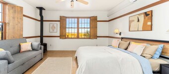 Scenic Desert Ranch Casita with Private Terraces near Saguaro National Park – Marana, Arizona