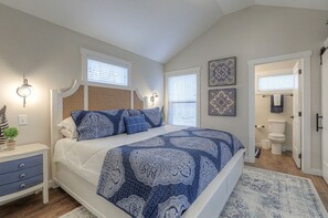 Escritorio, wifi y ropa de cama