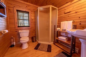 Hair dryer, towels - Secluded Lakefront Cabin with Games in Athens, Wisconsin (Athens)