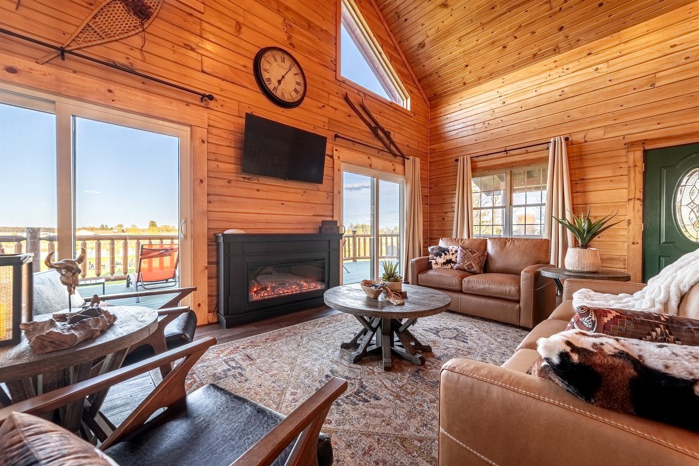 TV, fireplace, foosball, table tennis