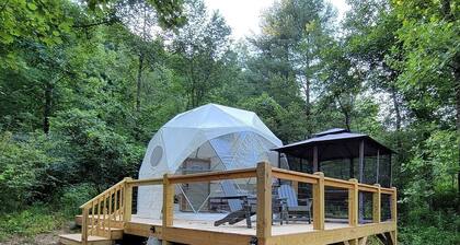 Geodome on Creek, Great Getaway, WIFI & Hot Shower near Boone, NC