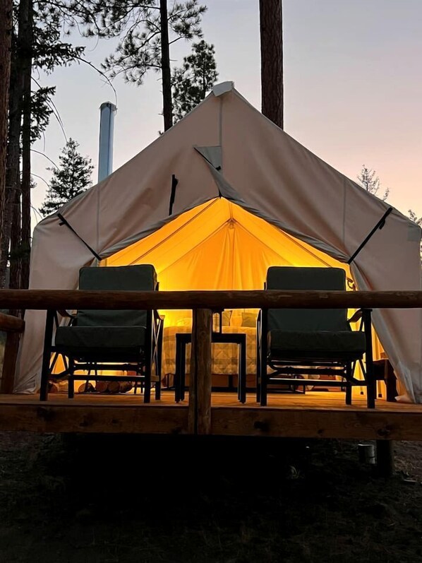 المنطقة المحيطة بالمنشأة