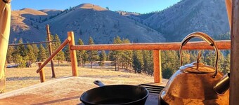 Incredible Tented Cabin with Fantastic Vistas in Conner, Montana