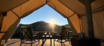 Incredible Tented Cabin with Fantastic Vistas in Conner, Montana