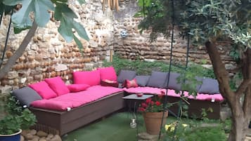 Enceinte de lâhĂ©bergement