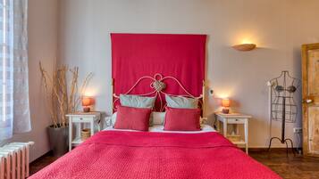 1 camera, ferro/asse da stiro, Wi-Fi, lenzuola