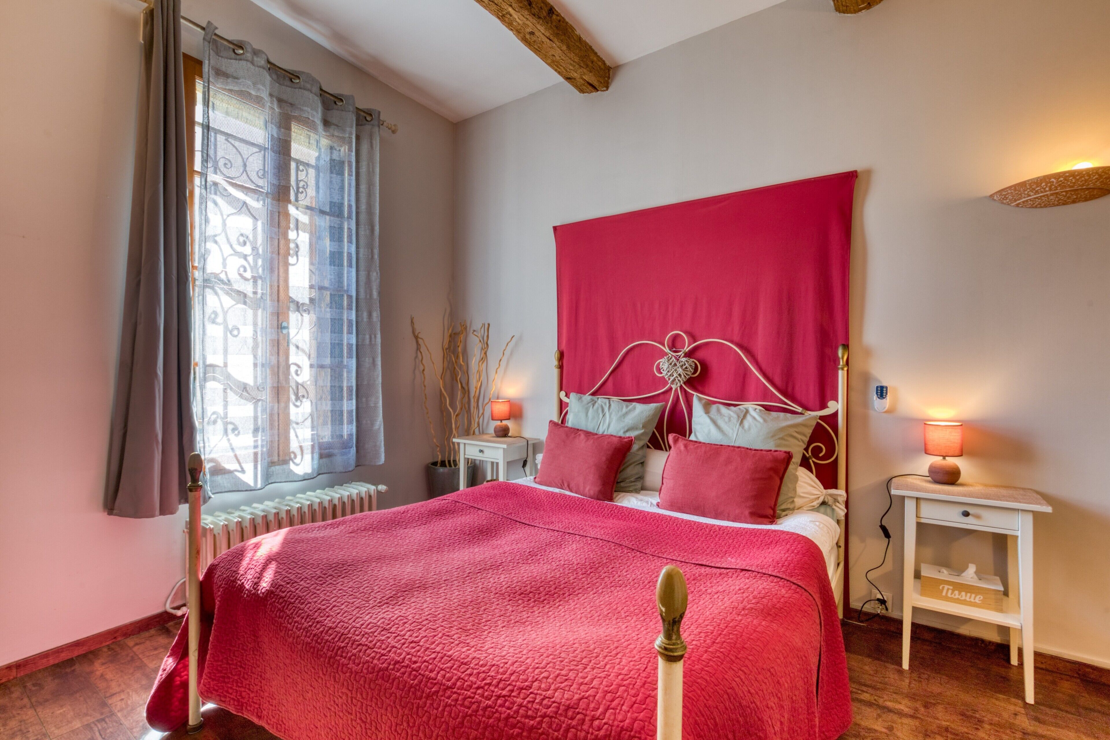 1 camera, ferro/asse da stiro, Wi-Fi, lenzuola