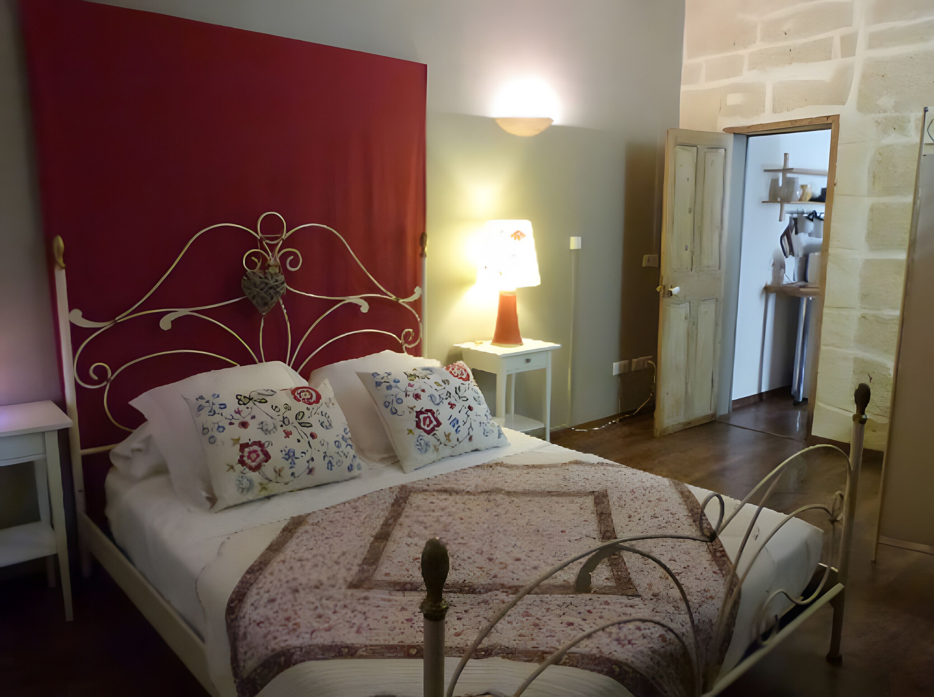 1 chambre, fer et planche à repasser, Wi-Fi, draps fournis