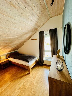 4 chambres, fer et planche à repasser, Wi-Fi