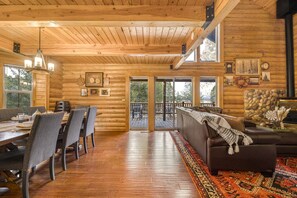 Interior - Wooden Spacious Cabin with Jacuzzi, Game Space and Fire Pit in Idaho (Island Park)