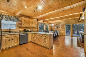 Interior - Wooden Spacious Cabin with Jacuzzi, Game Space and Fire Pit in Idaho (Island Park)