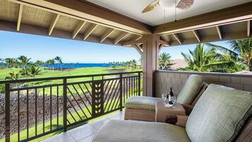 Nhà liên kế, nhiều giường, lanai, quang cảnh biển (Halii Kai 8G) | Quang cảnh từ phòng