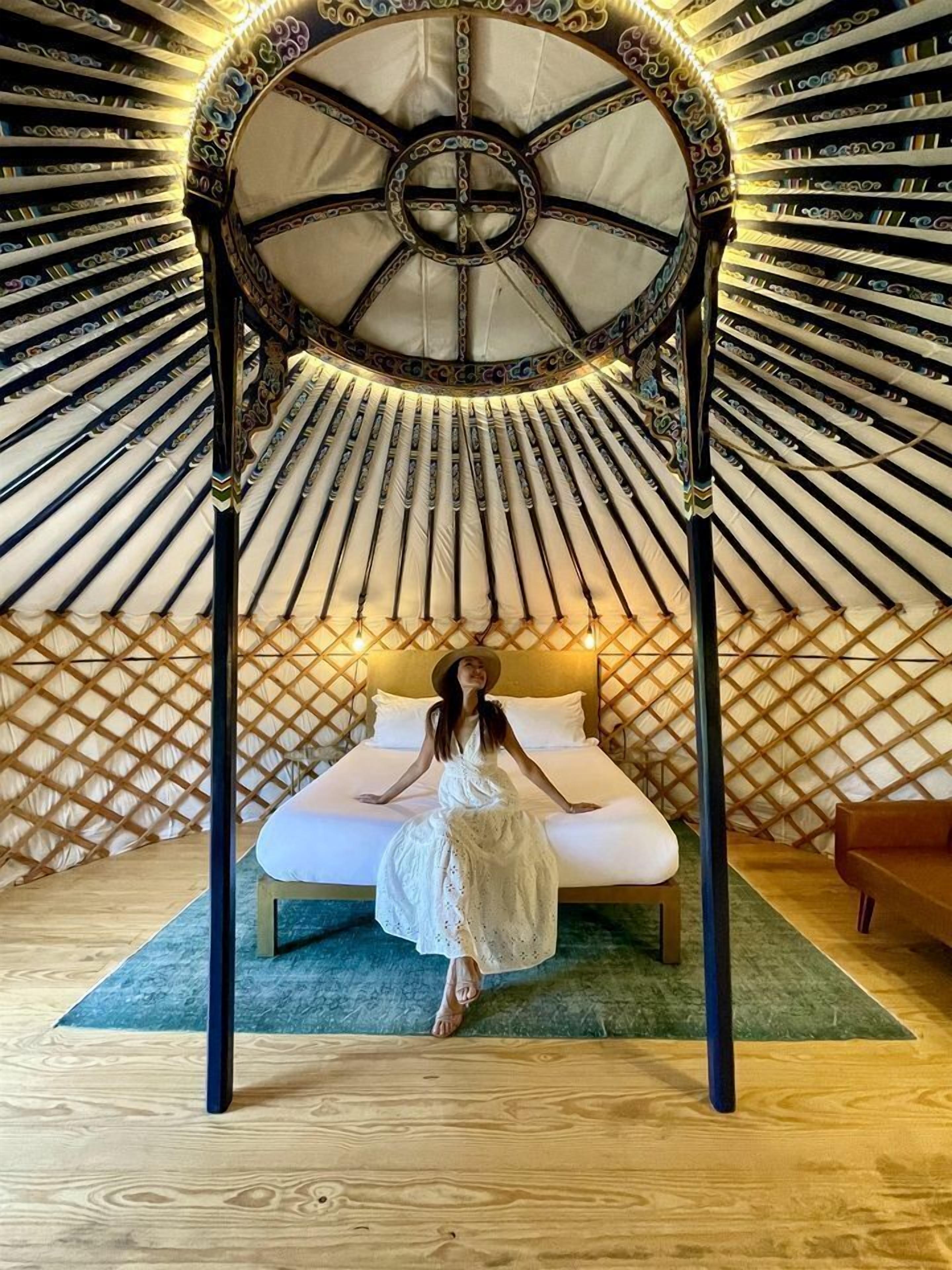 1 bedroom, desk, WiFi, bed sheets
