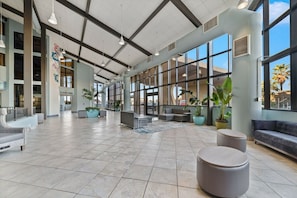 Lobby - Phoenix V 1210 (Orange Beach)