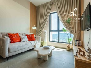 Comfort Apartment, 2 Bedrooms, Non Smoking, Kitchen | Living area | 40-inch Smart TV with digital channels