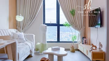 コンフォート アパートメント 2 ベッドルーム 禁煙 キッチン | リビング エリア | 40 インチのスマートテレビ (デジタル放送視聴可)