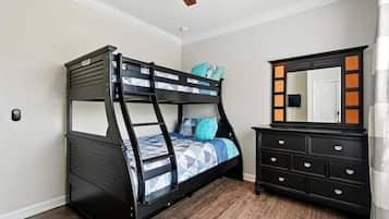 Iron/ironing board, travel cot, free WiFi, bed sheets