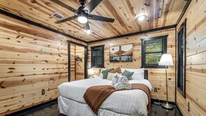 Unclassified image, 4 of 38, button - Charming Cabin with Hot Tub Near Casino & State Park in Hochatown, Oklahoma (Broken Bow)