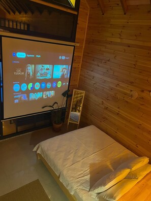 Premium Bungalow, Pool View | Free WiFi