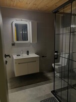 Premium Bungalow, Pool View | Bathroom | Free toiletries, hair dryer, towels, soap