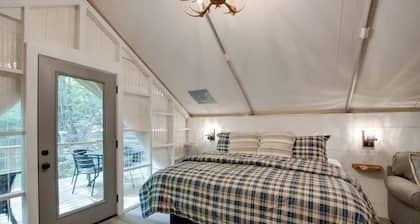 Luxury Glamping Tent with Jacuzzi on the Deck in Alabama