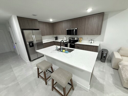 Serene 1bed/1bath stay in south florida with AC