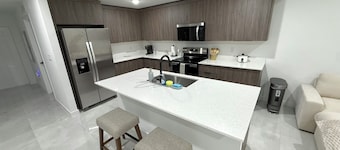 Serene 1bed/1bath stay in south florida with AC