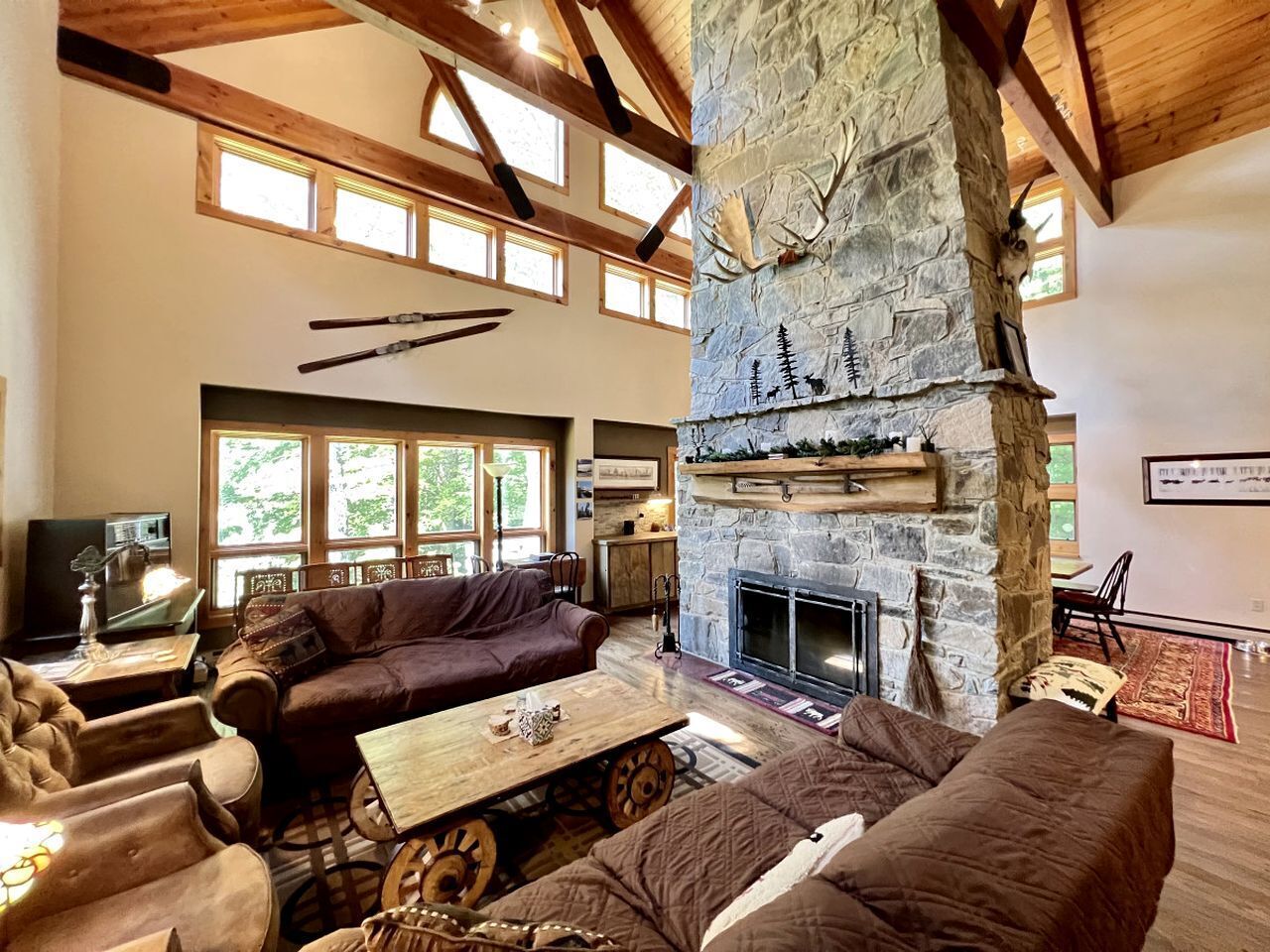 TV, fireplace, stereo