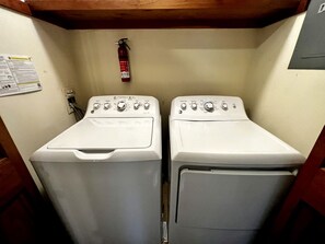 Interior - Delightful Rental with Fire Pit, Jacuzzi and Foosball Table in Vermont (Londonderry)