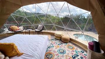 1 slaapkamer, een bureau, wifi, beddengoed
