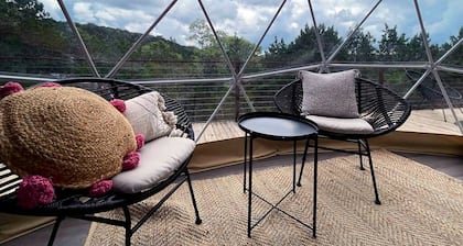 Deluxe Glamping Austin, Ideal for a Romantic Vacation in Texas