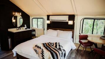 1 habitación, escritorio, wifi y ropa de cama
