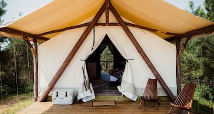 Marvelous Safari Tent with Bath Surrounded by Nature in Kentucky