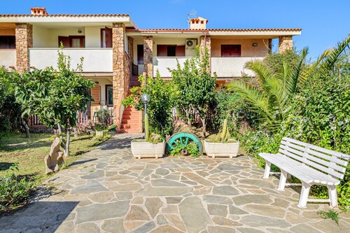 Apartment „Brezza Marina - Garden“ mit privater Terrasse, WLAN und Klimaanlage