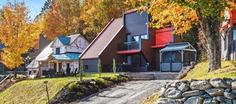 Ski-in/Ski-out Mont Orignal, Private Hot Tub | Alpenglow