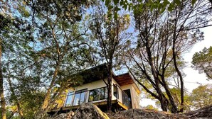 Exterior - Luxury Villa near Marble Falls for Weekend Getaways in Texas for Couples (Marble Falls)