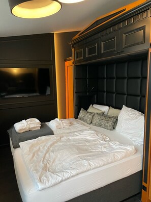 1 bedroom, WiFi, bed sheets - Winter dream for a week at the Resort Hotel Bellevue Bad Gastein (Bad Gastein)