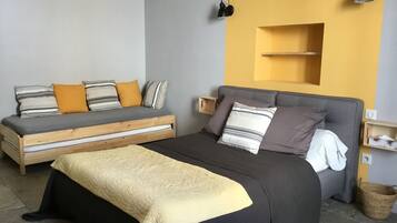 1 bedroom, WiFi, bed sheets