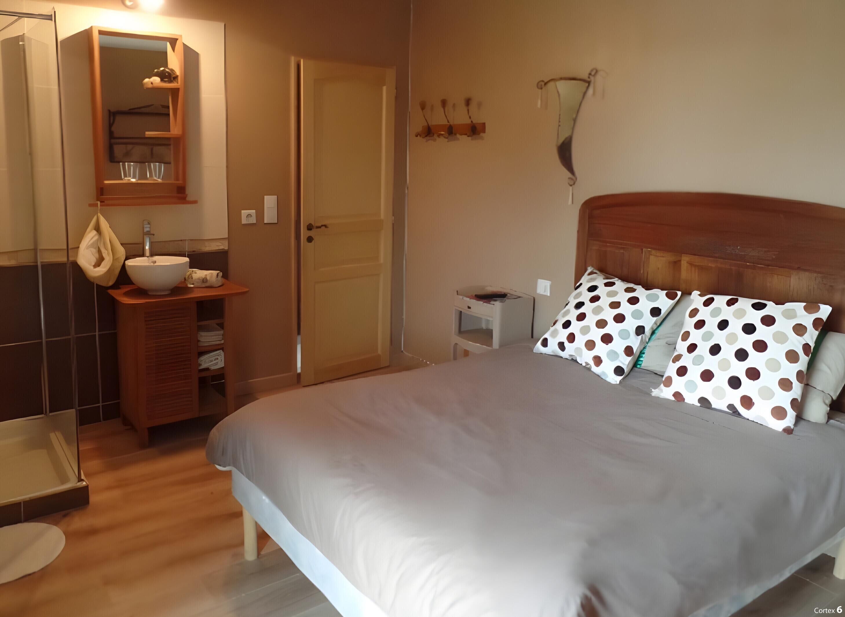 1 chambre, fer et planche à repasser, Wi-Fi, draps fournis