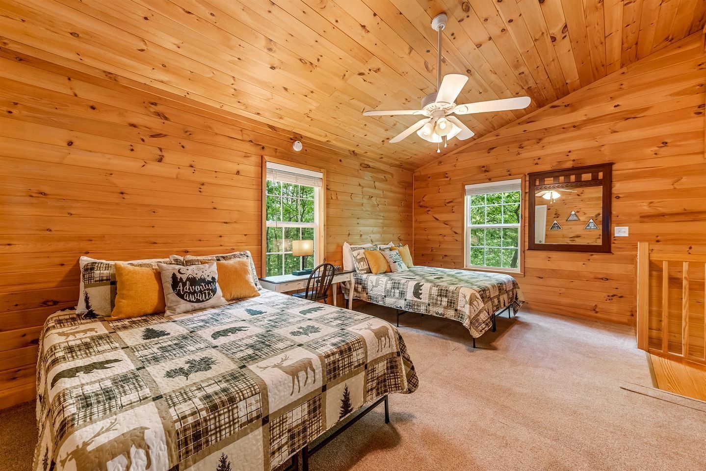 2 bedrooms, desk, iron/ironing board, WiFi