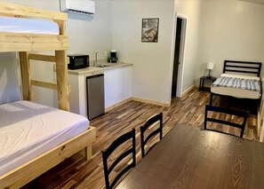 1 غرفة نوم ومكتب