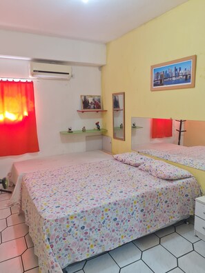 4 bedrooms, WiFi, bed sheets