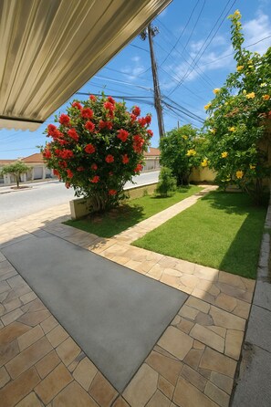 المنطقة المحيطة بالمنشأة