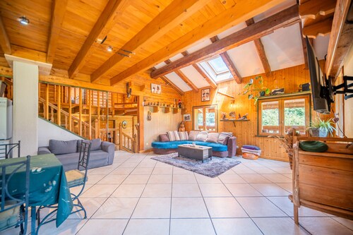 Chalet du Vorger Ski – Spacious Mountain Retreat for Groups