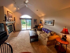 Unclassified image, 4 of 23, button - Fantastic Accommodation in Bretton Woods on a Golf Course (Carroll)
