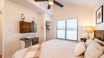 1 多间卧室、熨斗/熨衣板、WiFi、床单